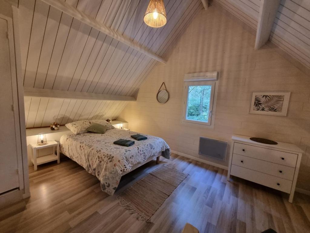 Les Chalets De Saumur, Piscine & Parc Boise, 100M Du Cadrenoir Kültér fotó