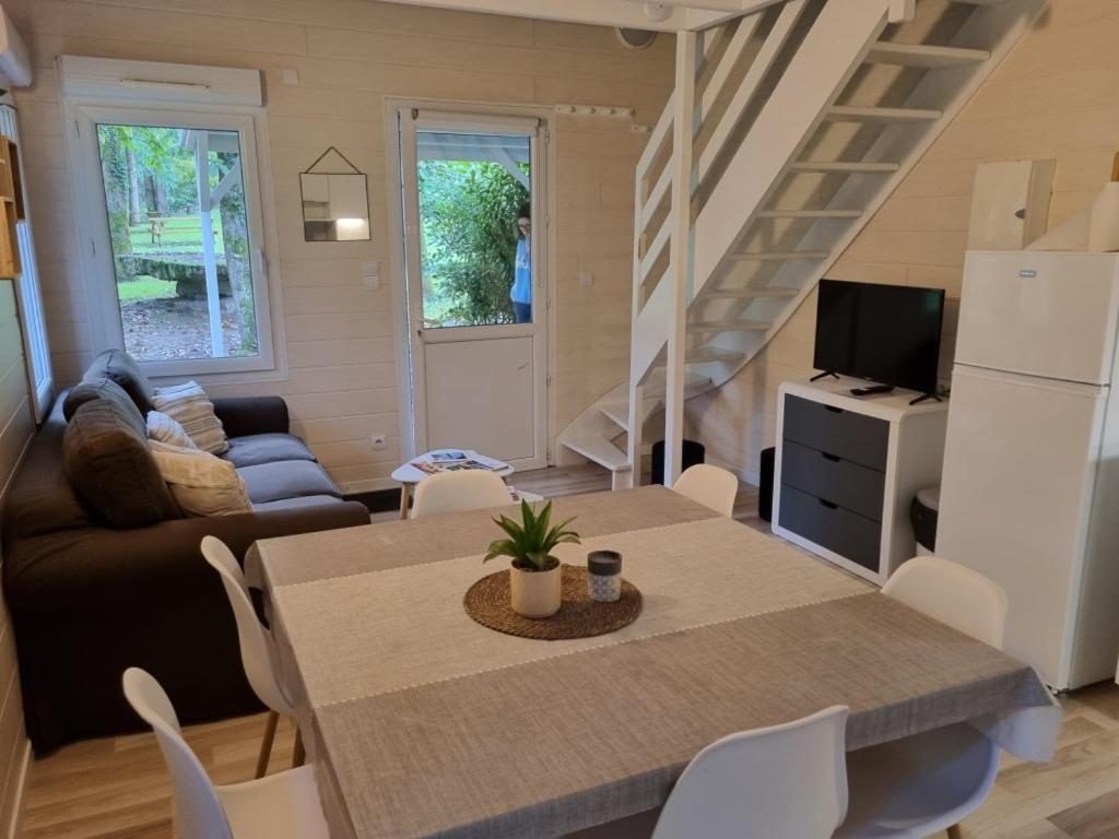 Les Chalets De Saumur, Piscine & Parc Boise, 100M Du Cadrenoir Szoba fotó