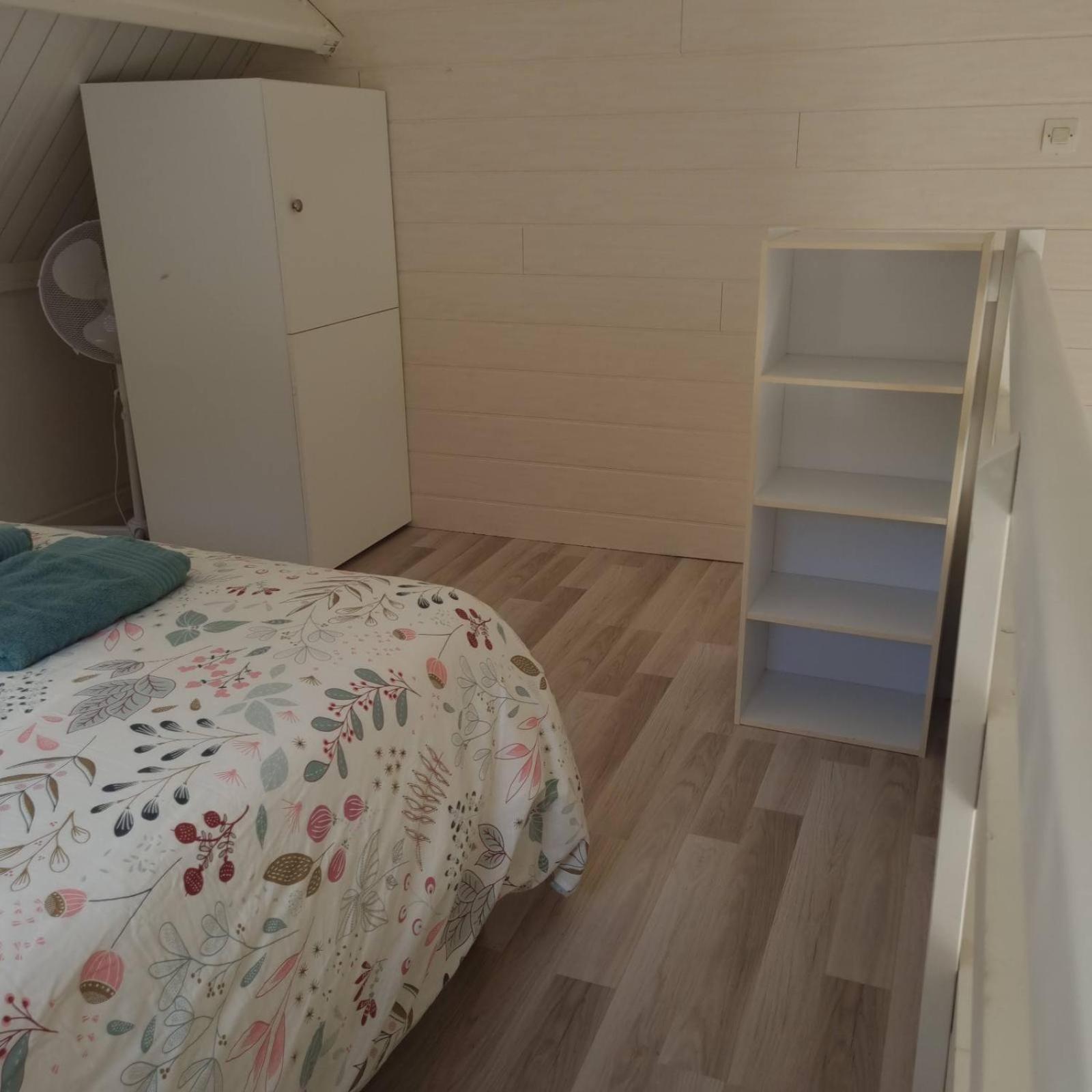 Les Chalets De Saumur, Piscine & Parc Boise, 100M Du Cadrenoir Szoba fotó